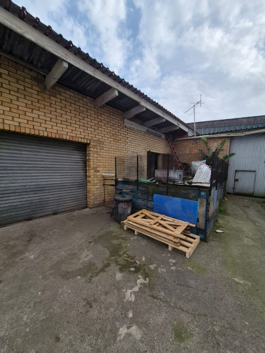 Commercial Property for Sale in Braelyn Industrial Eastern Cape